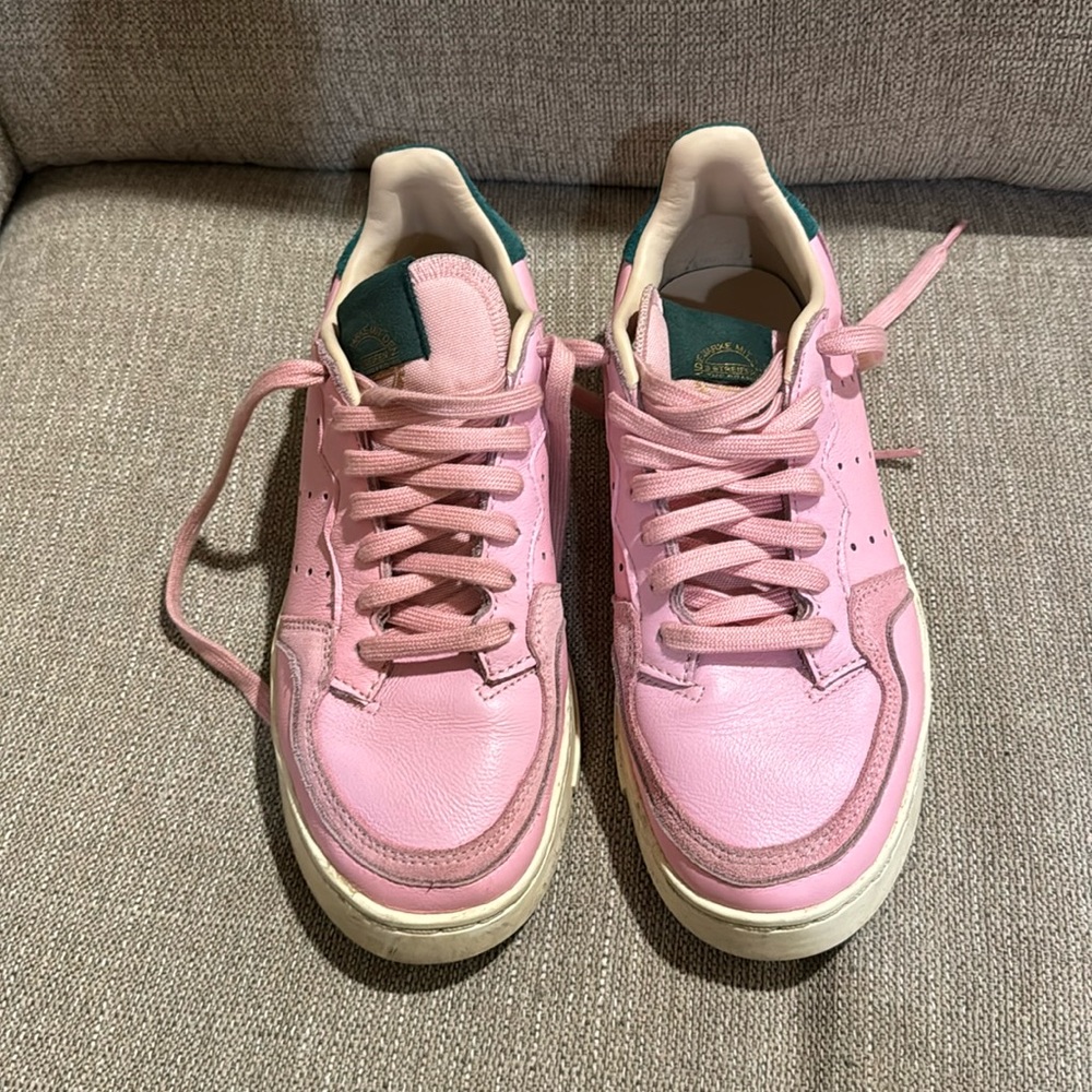 Adidas supercourt pink